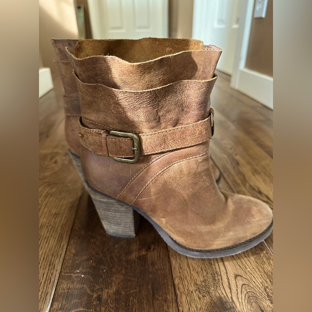 Steve Madden Riskey Women’s Brown Heeled Genuine Leather Booties, 7.5. - Picture 9 of 10
